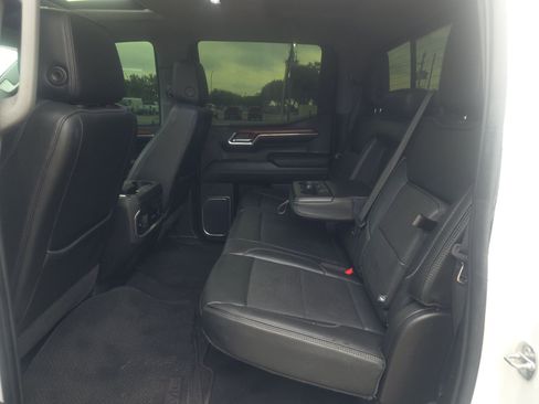 Used 2023 GMC Sierra 1500 Denali w/ Denali Carbonpro Edition AWD/4WD image 6
