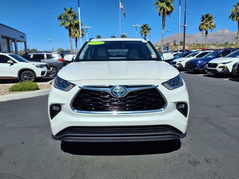 Used 2020 Toyota Highlander Limited image 10