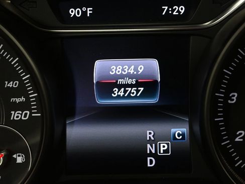 Used 2019 Mercedes-Benz GLA 250 4MATIC image 12