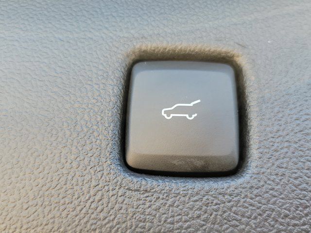Certified 2022 Ford Escape SEL w/ Technology Package FWD image 10