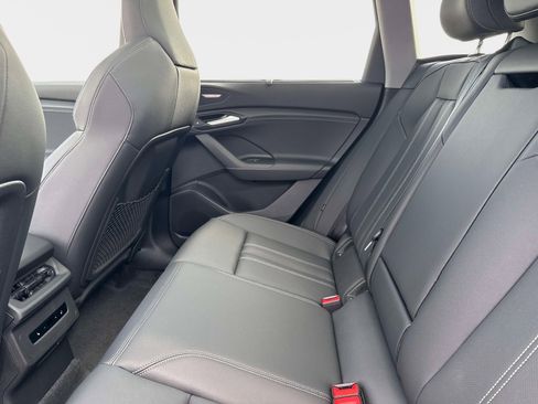 New 2025 Audi SQ5 Prestige image 12