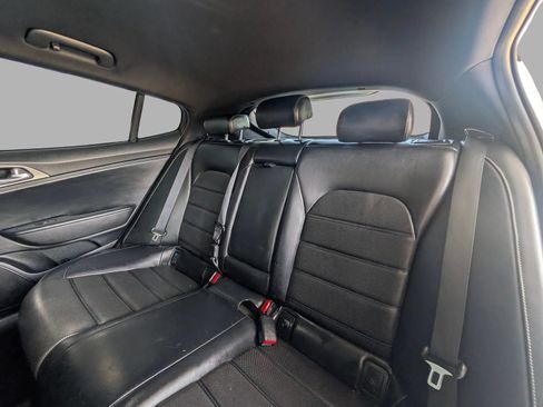 Used 2018 Kia Stinger GT2 RWD image 25