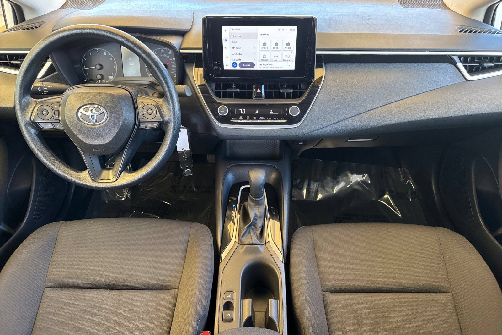 Certified 2025 Toyota Corolla LE FWD image 17