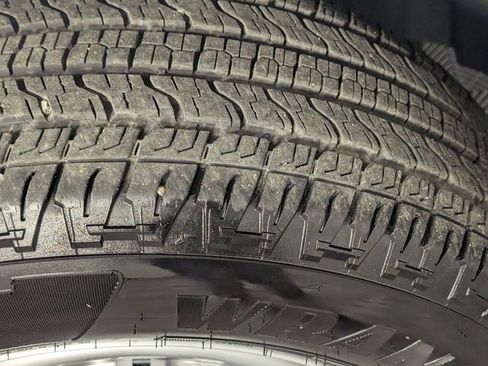 Certified 2024 Chevrolet Colorado W/T w/ WT Convenience Package II image 10