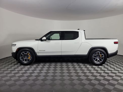 Used 2022 Rivian R1T Launch Edition image 2