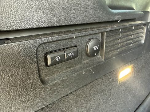 Used 2017 Lincoln MKX Premiere image 28