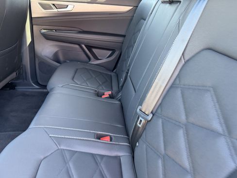 New 2026 Volkswagen Atlas Cross Sport SE image 14