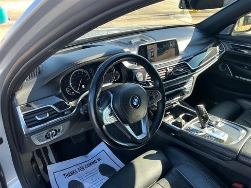 Used 2016 BMW 750i xDrive image 33