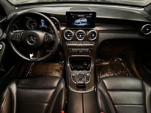 Used 2019 Mercedes-Benz GLC 300 GLC 300 w/ Multimedia Package image 17