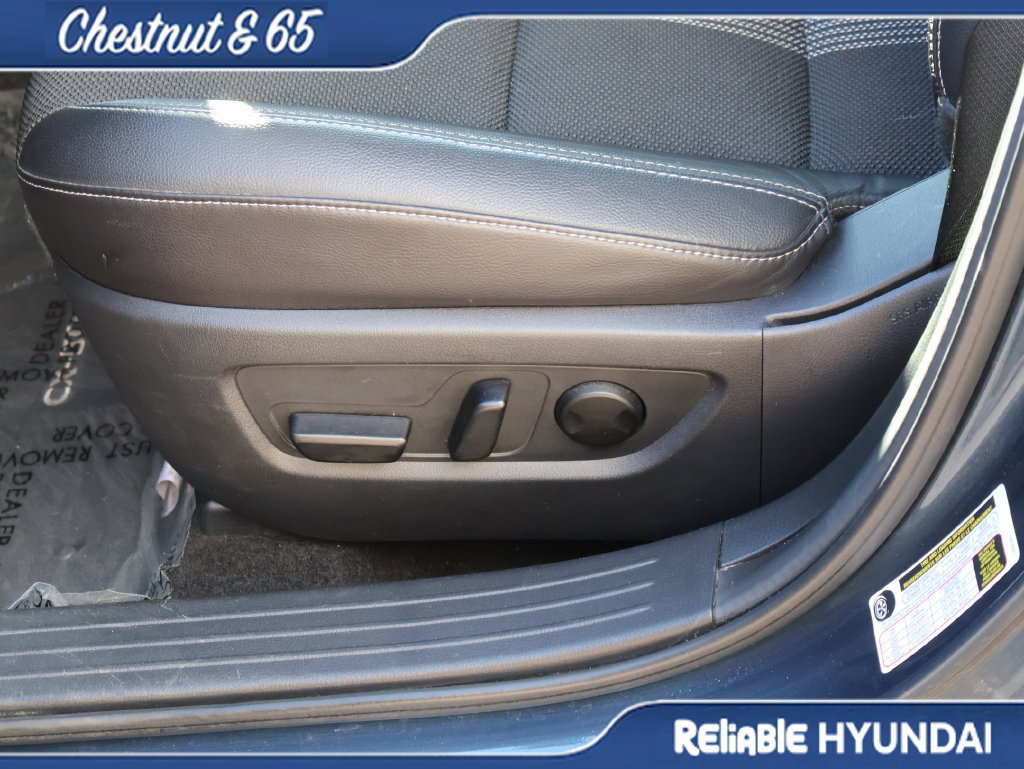 Used 2025 MAZDA CX-50 AWD 2.5 S w/ Premium Package image 24