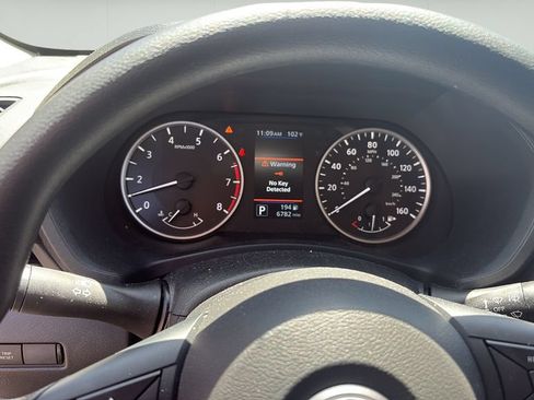 Certified 2025 Nissan Sentra S FWD image 10