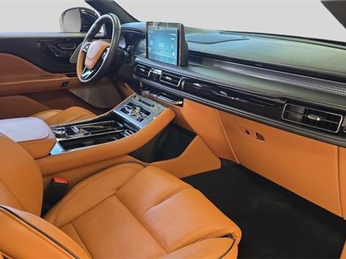 Used 2023 Lincoln Aviator Black Label Grand Touring image 14