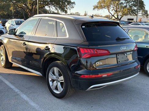Used 2019 Audi Q5 2.0T Premium w/ Convenience Package image 4