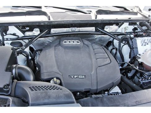 Used 2019 Audi Q5 2.0T Premium Plus w/ Premium Plus Package AWD/4WD image 35