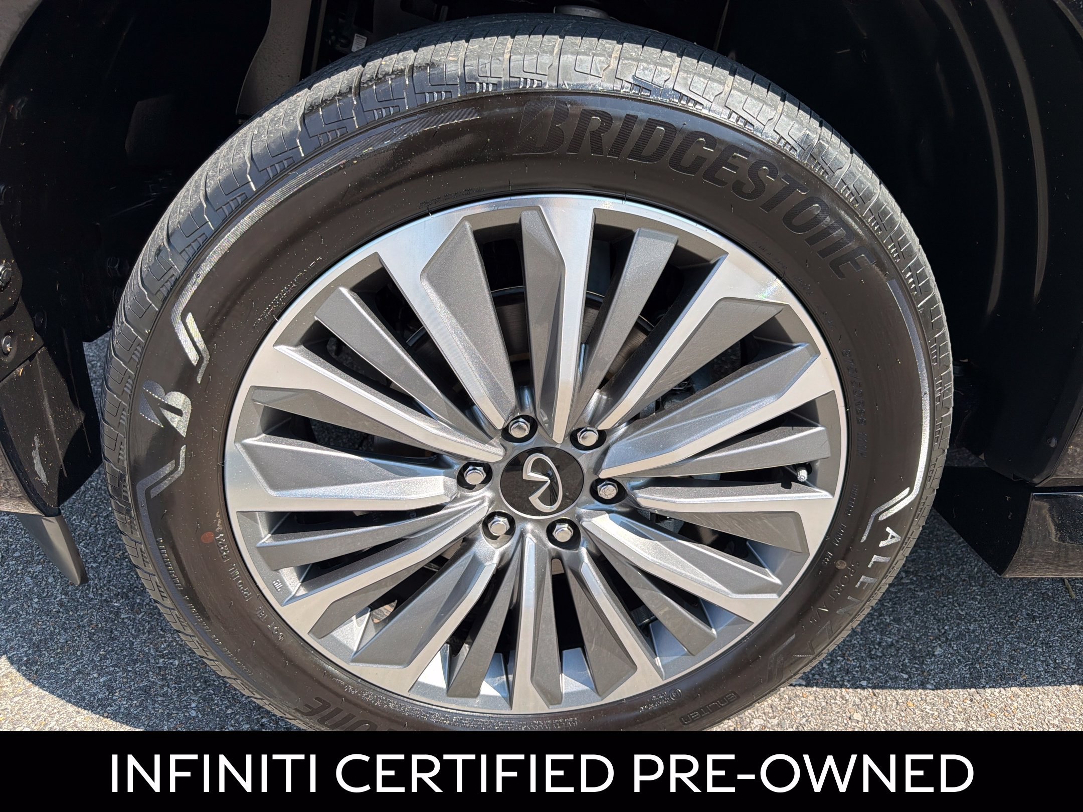 Certified 2025 INFINITI QX80 Luxe RWD image 16