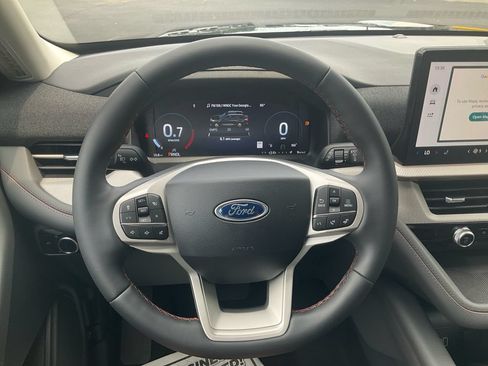 New 2026 Ford Explorer Active RWD image 24