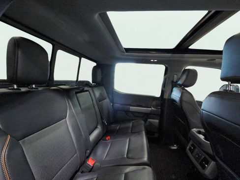 Used 2025 Ford F250 Lariat w/ Lariat Ultimate Package image 17