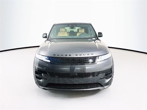 New 2025 Land Rover Range Rover Sport Dynamic SE image 2