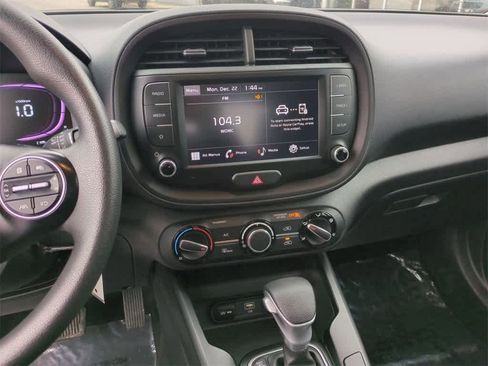 Used 2023 Kia Soul LX w/ Option Group 015 image 19
