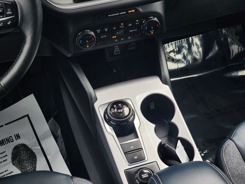 Used 2023 Ford Bronco Sport Outer Banks w/ Tech Package AWD/4WD image 14