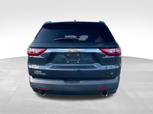 Used 2020 Chevrolet Traverse LT image 7