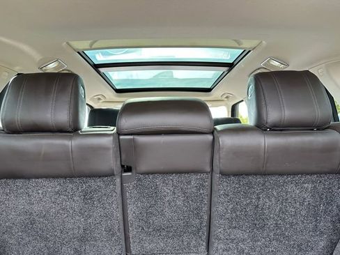 Used 2017 Land Rover Range Rover HSE image 10