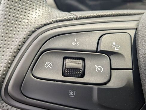 New 2025 Buick Envista Preferred image 16