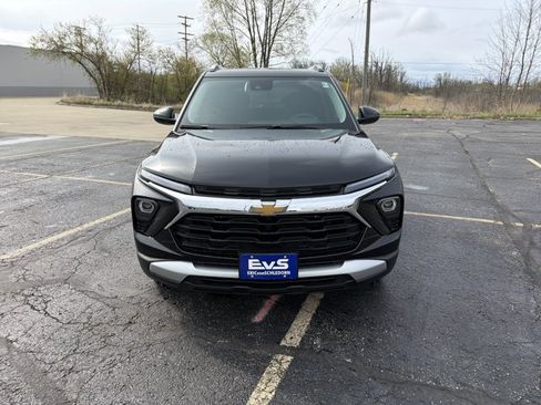 New 2026 Chevrolet TrailBlazer LT FWD image 2