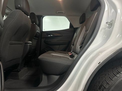Used 2023 Chevrolet TrailBlazer LS FWD image 20