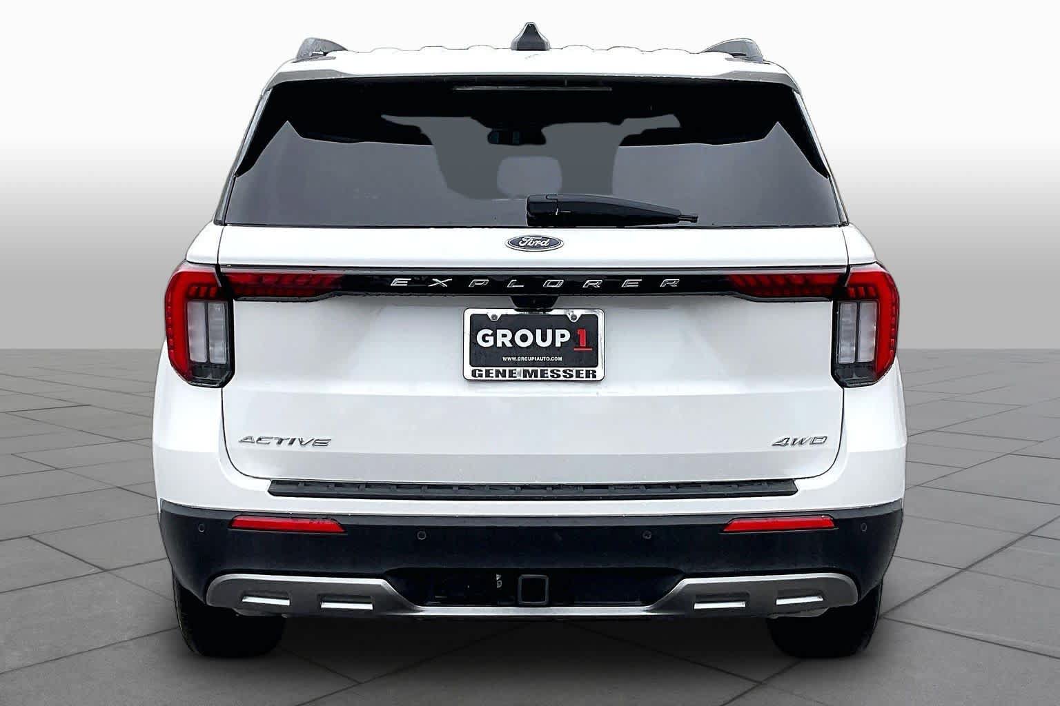 Used 2025 Ford Explorer Active w/ Active Comfort Package AWD/4WD image 5