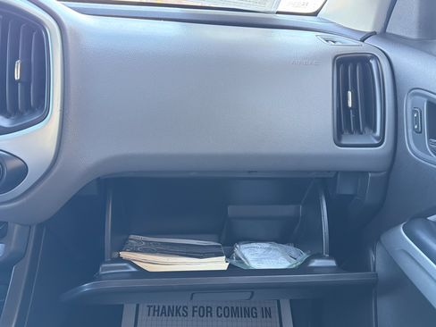 Used 2016 Chevrolet Colorado LT w/ LT Convenience Package RWD image 22