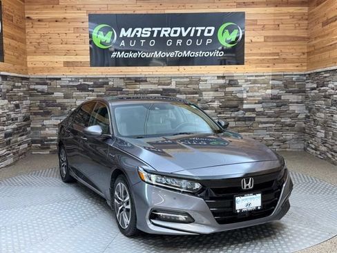 Used 2019 Honda Accord Touring image 2