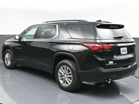 Used 2023 Chevrolet Traverse LT AWD/4WD image 5