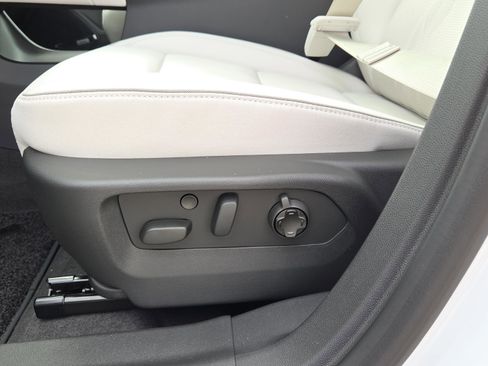 New 2026 Buick Envision Avenir AWD/4WD image 22