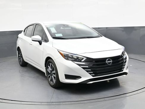 Certified 2025 Nissan Versa SV w/ Trunk Package FWD image 2