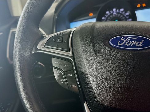 Used 2024 Ford Edge SEL image 25