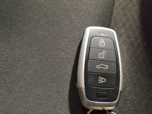 Used 2022 Chevrolet Malibu RS FWD image 32