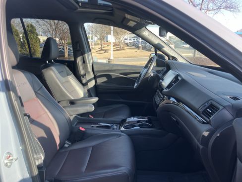 Certified 2023 Honda Ridgeline Black Edition image 34
