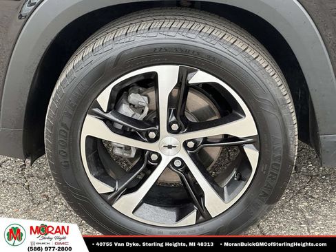 Certified 2025 Chevrolet Trax RS w/ Driver Confidence Package FWD image 9