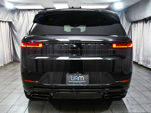 Used 2024 Land Rover Range Rover Sport Autobiography image 5