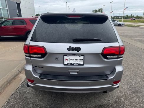 Used 2018 Jeep Grand Cherokee Altitude AWD/4WD image 41