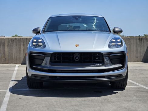 Certified 2026 Porsche Macan Turbo AWD/4WD image 11