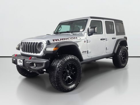 Used 2024 Jeep Wrangler Unlimited Rubicon AWD/4WD image 7