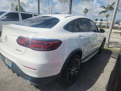 Used 2022 Mercedes-Benz GLC 300 4MATIC Coupe image 10