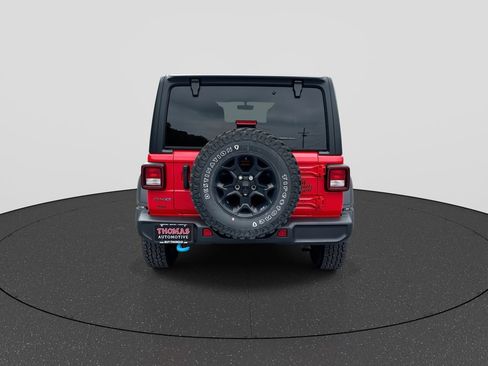 Used 2023 Jeep Wrangler Unlimited w/ Cold Weather Group AWD/4WD image 7