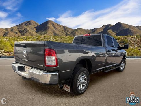 Used 2024 RAM 2500 Tradesman w/ Chrome Appearance Group AWD/4WD image 4