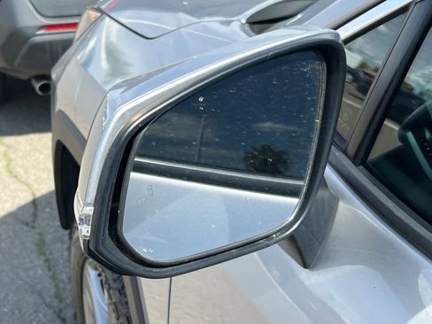 Used 2022 Toyota RAV4 LE image 8