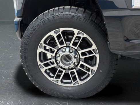 Used 2023 Ford F250 Limited AWD/4WD image 42