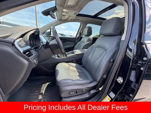 Used 2020 Buick Envision Premium AWD/4WD image 18