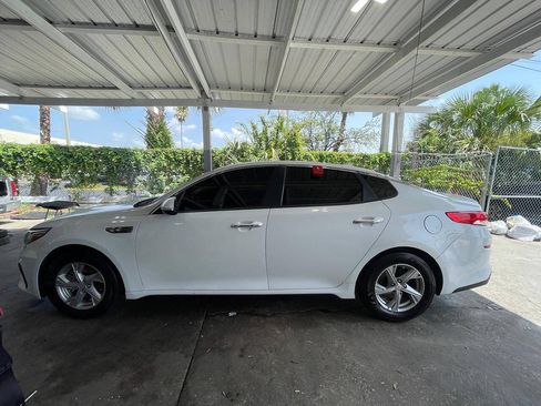 Used 2019 Kia Optima S FWD image 7